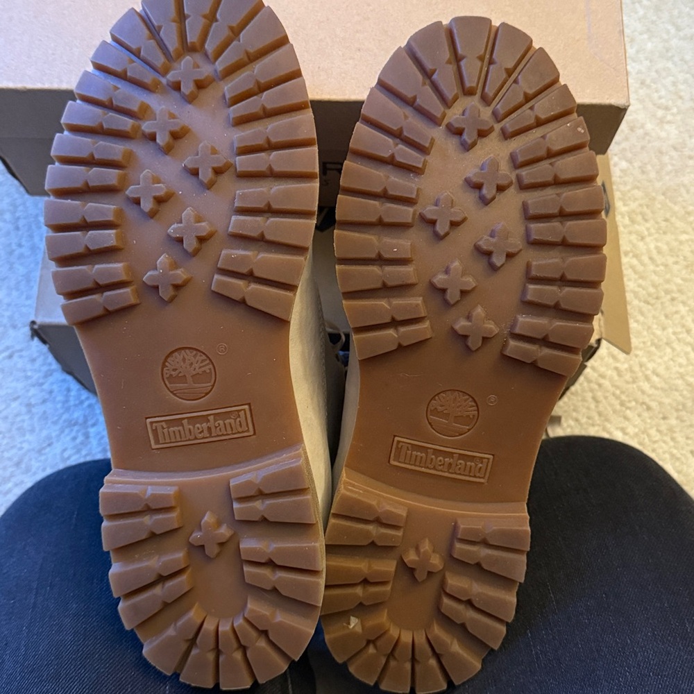 Timberland Off-White Leather Boots View 3